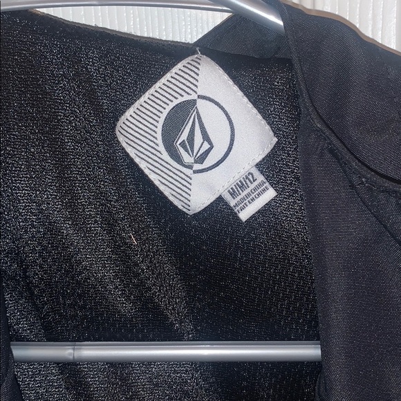 Volcum Windbreaker jacket - Picture 3 of 5